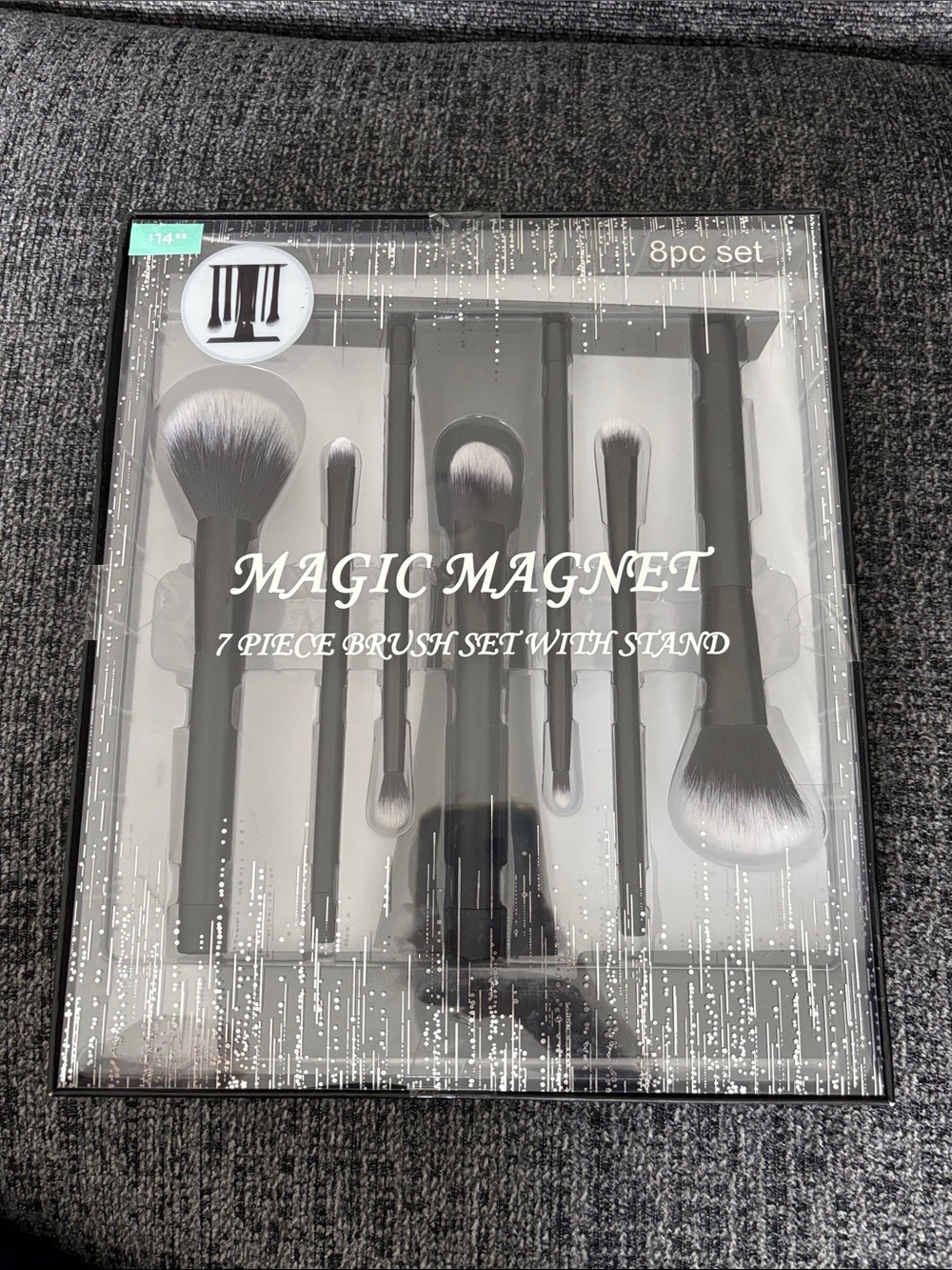 7-Piece Makeup Brush Set with Stand - Black